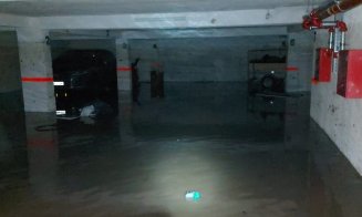 Potop de Crăciun pe două străzi din Cluj. Crater pe General Dragalina și ca-n Veneția pe Mamaia