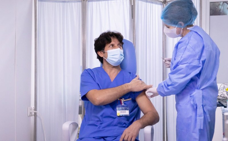 Adeverinţa de vaccinare nu te scapă de restricţii. Hotelierii: va fi un pașaport de vacanță