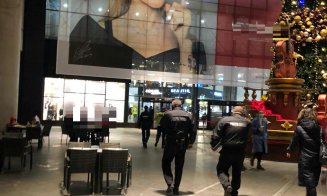 Razie anti-COVID la Cluj. Polițiștii au luat la puricat mall-urile