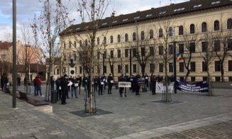 Proteste la Cluj. Polițiștii reacționează la anunțul lui CÎțu de a îngheța salariile