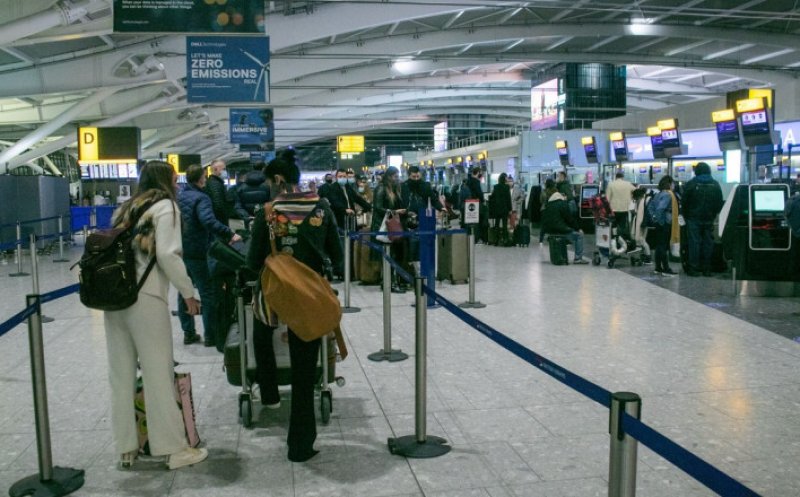 De mâine, românii care merg în Marea Britanie pentru muncă, afaceri sau studii au nevoie de viză