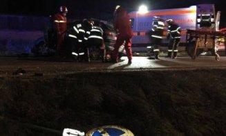 Accident grav la Cluj. Patru victime au ajuns la spital după un viraj fără asigurare