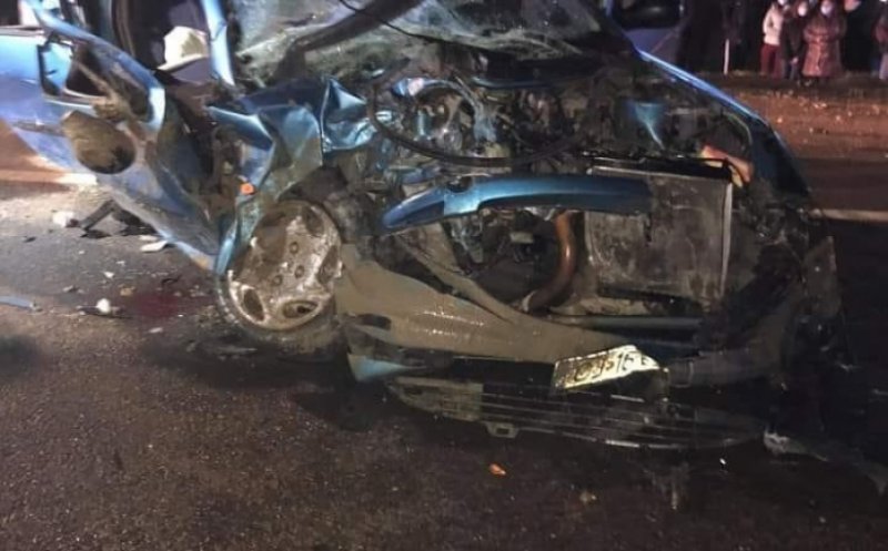 Accident grav la Cluj. Patru persoane au ajuns la spital după un viraj fără asigurare