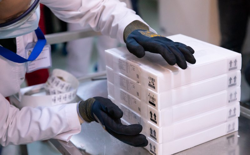 Se simplifică autorizarea şi modul de organizare a centrelor de vaccinare anti-COVID-19