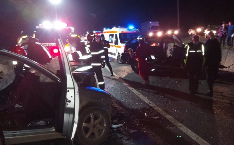 Accident grav la Cluj. O persoană a murit și alte două au rămas încarcerate