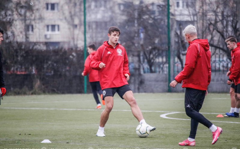 Patru amicale pentru "U" în cantonamentul de la Mogoşoaia. Steaua şi Rapid, printre adversari