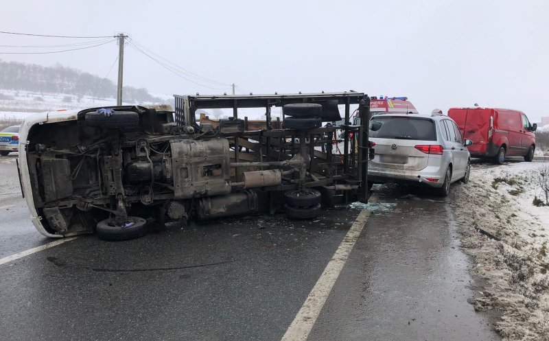 Accident pe centura Muncii-Apahida. Impact între o mașină și o camionetă