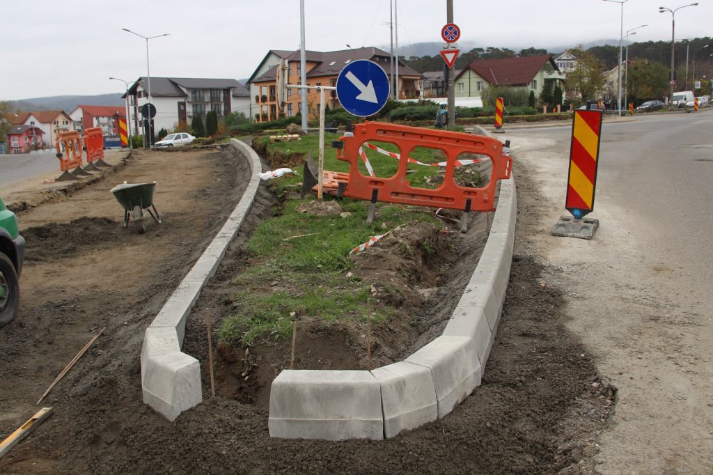 Constructorii de la TCI și Neon Lighting au prins trei contracte publice în Zalău