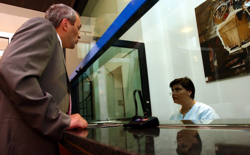 Mediatorii bancari: ratele amânate de bănci nu se șterg. Vor crește cu până la 13%