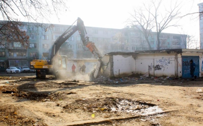 Pe modelul Cluj-Napoca, garajele vor fi demolate și la Câmpia Turzii. Sistem de parcare prin aplicație digitală
