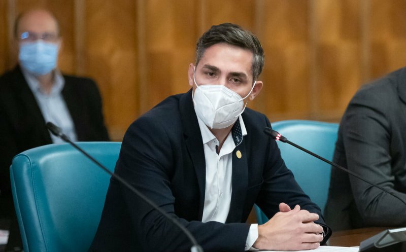 Problemele cu platforma de vaccinare vor fi rezolvate „din mers”. Promisiunile lui Valeriu Gheorghiță