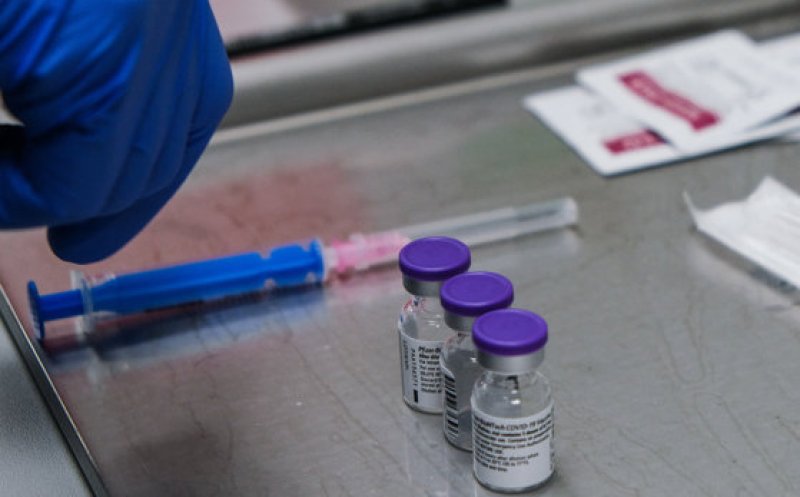 Compania Pfizer, amenințată cu un proces. Italia reclamă întârzieri la livrarea vaccinului