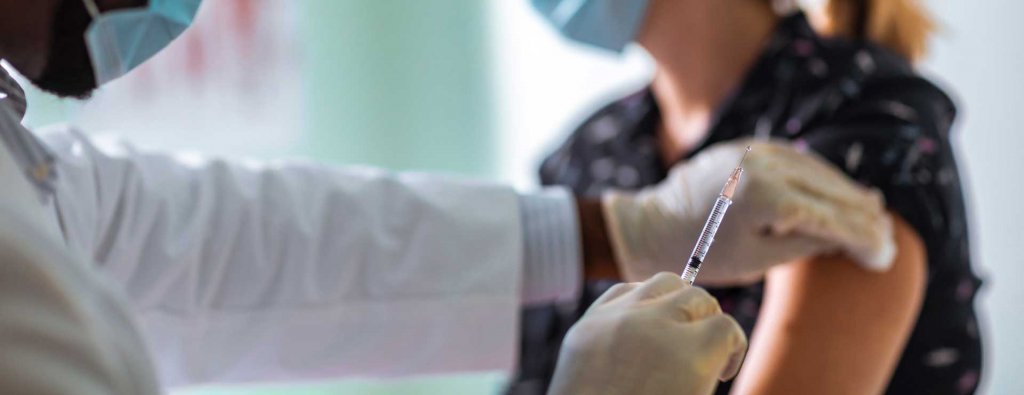 LISTA cu categoriile de persoane care vor avea PRIORITATE la vaccinare în etapa a TREIA
