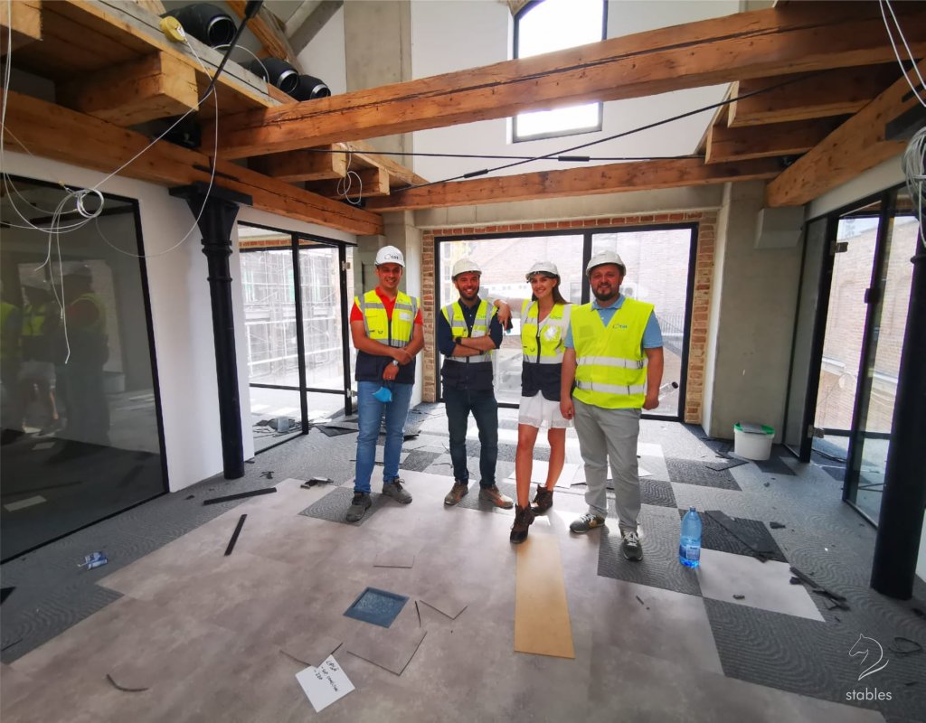 COS mizează pe coworking la Cluj. A mai închiriat o parte din Stables