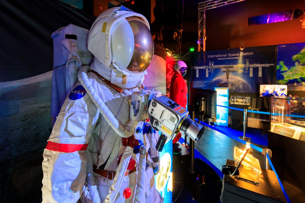 Expoxiția interactivă „Space in the city”, în premieră la Cluj. „Călătorie unică prin istoria explorării spațiului”