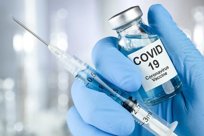 Persoanele vaccinate cu prima doză nu sunt imune la COVID. Ce trebuie să facă dacă se îmbolnăvesc