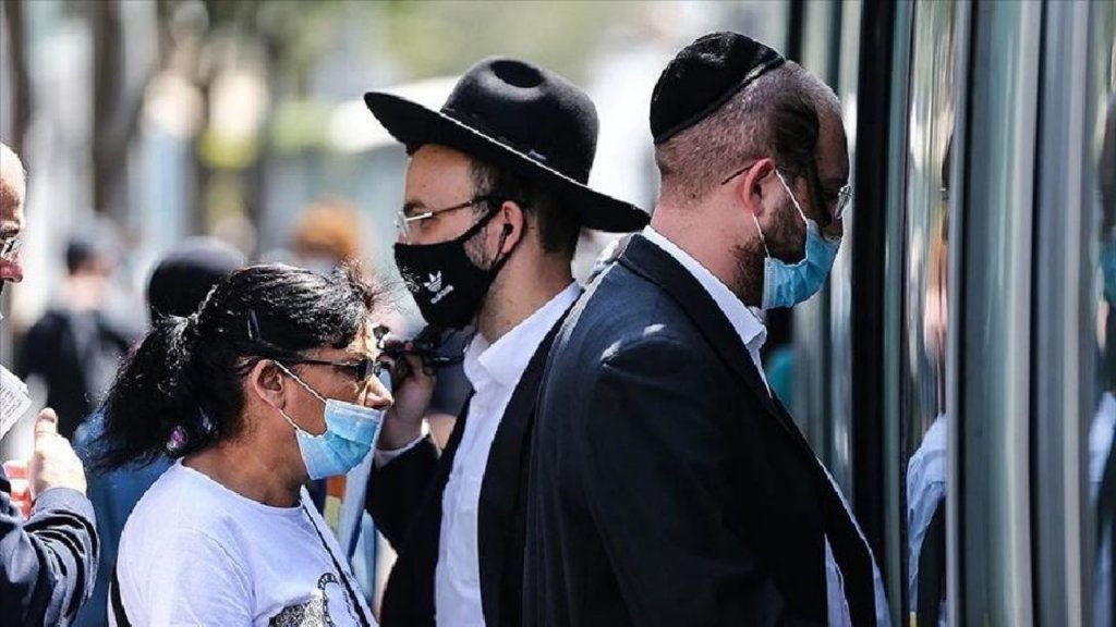 Creștere îngrijorătoare a numărului de cazuri cu COVID în Israel. Care este explicația