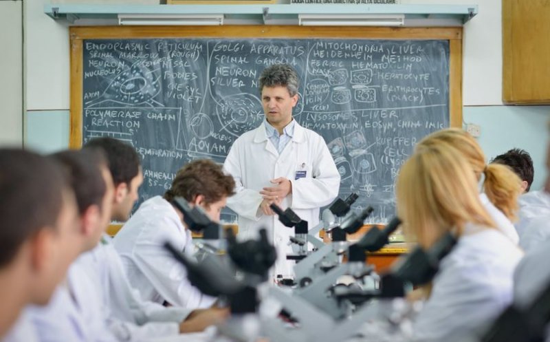 UMF Cluj ajută studenții proveniți din medii defavorizate în vederea reducerii abandonului universitar