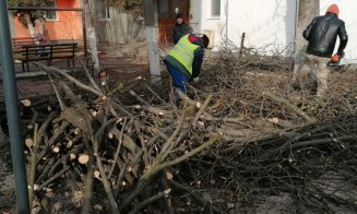 Campanie de curățenie, pe străzile din Câmpia Turzii. Activitățile vor continua