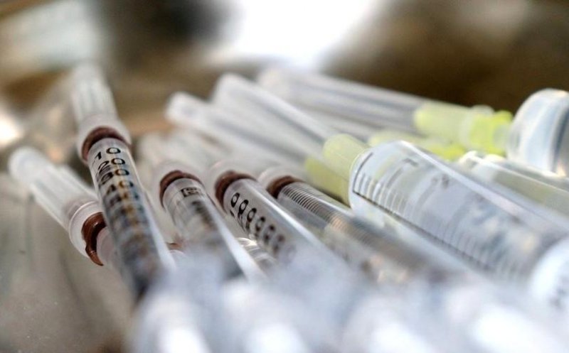 Cât timp eşti imun, de fapt, după vaccinarea anti-covid-19. Un medic dezvăluie adevărul
