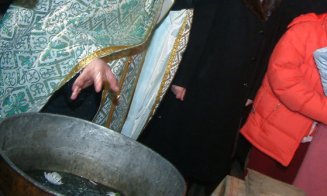 Petiție pentru SCHIMBAREA ritualului creștinării, în cazul bebelușului mort după botez. Reacția Patriarhiei