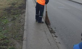 Acțiuni de curățenie pe străzile din Florești. De ce nu se intervine și pe strada Eroilor?