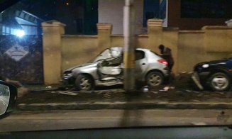 Grav accident lângă Fabrica de Bere. Martor: „Au ajuns pe trotuar. O mașină era făcută acordeon”