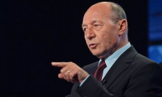 Traian Băsescu nu este de acord cu redeschiderea școlilor: „Mă tem că pe 8 martie le vom închide”