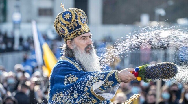 Procesiune religioasă  și concert  în plină pandemie! Unde vor avea loc