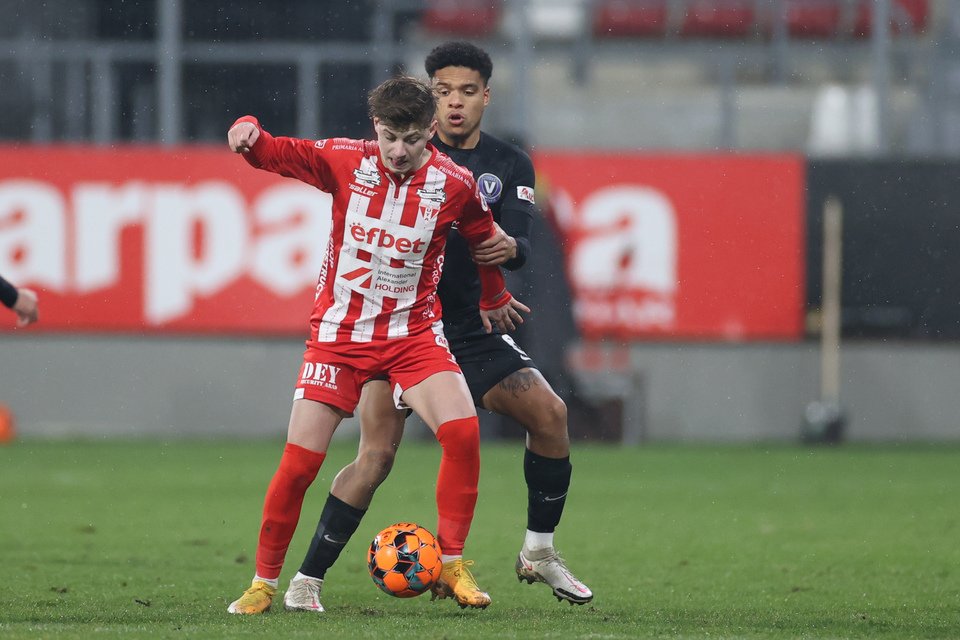 CFR Cluj a reușit un nou transfer. Un tânăr jucător se va alătura “feroviarilor”