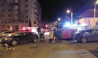Coliziune dură în trafic, în cartierul Mărăști. Au venit descarcerarea și poliția