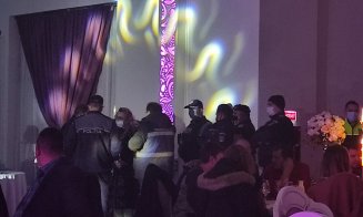 Chefliii din Dej au sfidat poliția. Localul s-a umplut ochi după prima descindere