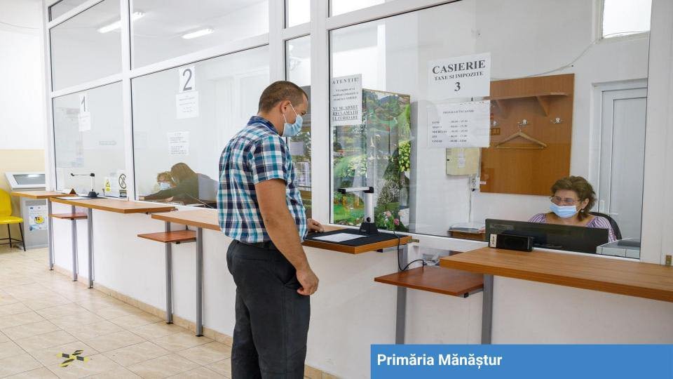 Atac la plicurile cu "birurile lui Boc”. “Unde-i digitalizarea?”