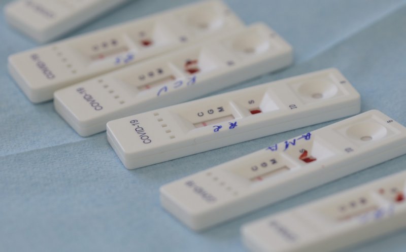 Câte cinci teste COVID gratuite pe lună, de făcut acasă, pentru fiecare cetăţean al unei ţări din UE