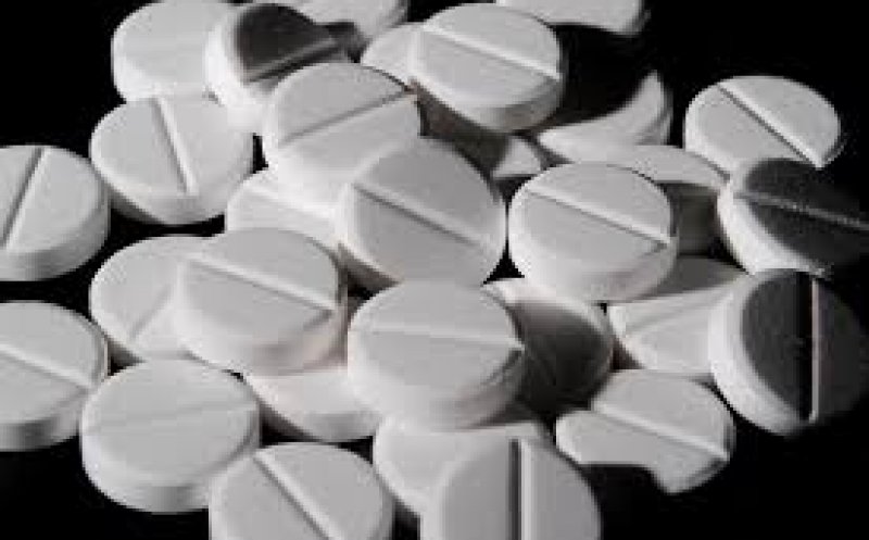 Nu vă tratați după ureche! Avertismentul medicilor, după ce un bărbat bolnav de COVID a murit intoxicat cu Paracetamol