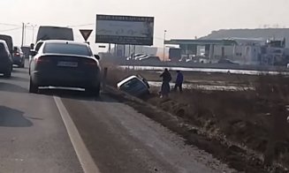 Mașină-n șanț pe centura Apahida. SMURD-ul la fața locului