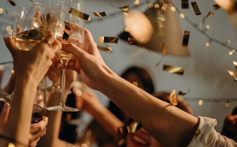 Au "uitat" de pandemie! Un eveniment privat organizat într-un local din Gherla, întrerupt de polițiști