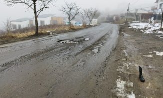 Ale cui sunt gropile în care îşi rup şoferii roţile pe strada Borhanci?