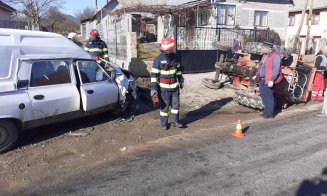 Accident Cluj: O Dacie a răsturnat un tractor