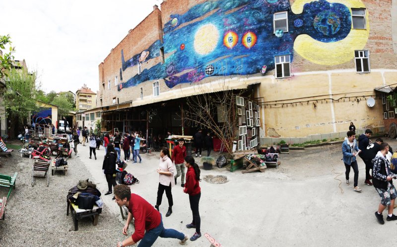 Adio, H33 şi  Omul Cosmos! Prodvinalco ridică blocuri pe locaţia "hub-ului" cultural