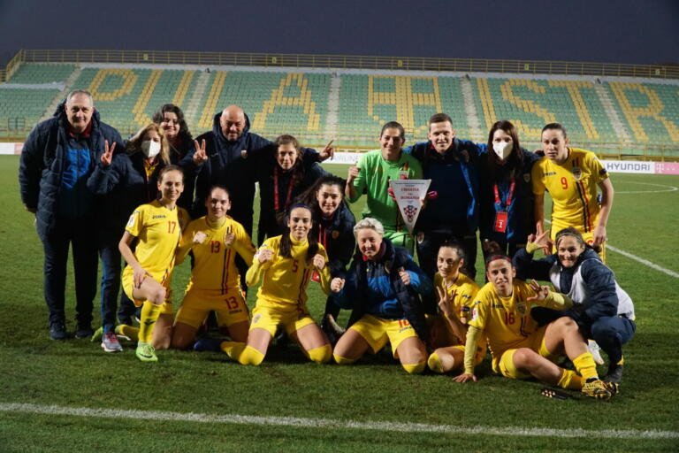 Cristi Dulca a debutat cu o victorie pe banca naționalei feminine de fotbal