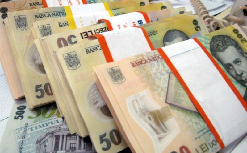 O nouă taxă de 100 de lei pentru români. Legea s-a votat azi. La cât se ridică suma