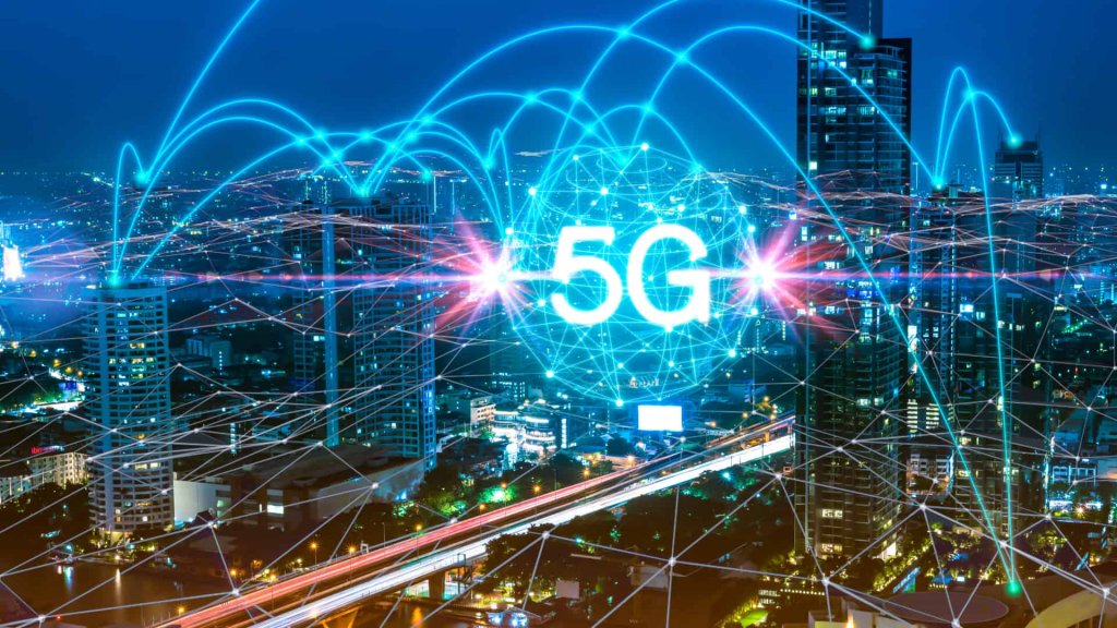 Clujul, înțesat de antene 5G. "Vor aduce 720 de milioane de euro la buget"
