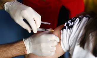 115 reacții adverse, în ultimele 24 de ore. Câți români s-au vaccinat anti-COVID