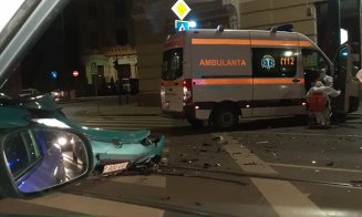 ACCIDENT la Cluj-Napoca. Nu a acordat prioritate unei ambulanţe aflată în misiune