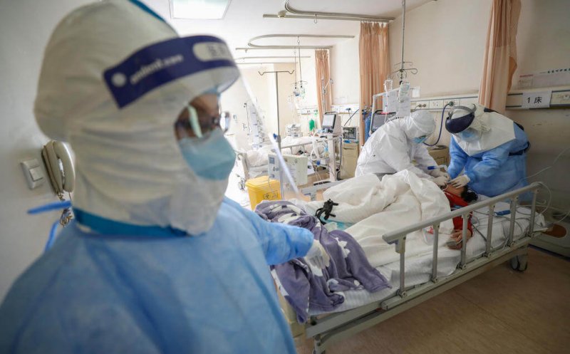 În două săptămâni epidemia de COVID din România şi-a schimbat cursul. Cresc internările pacienților tineri cu forme severe