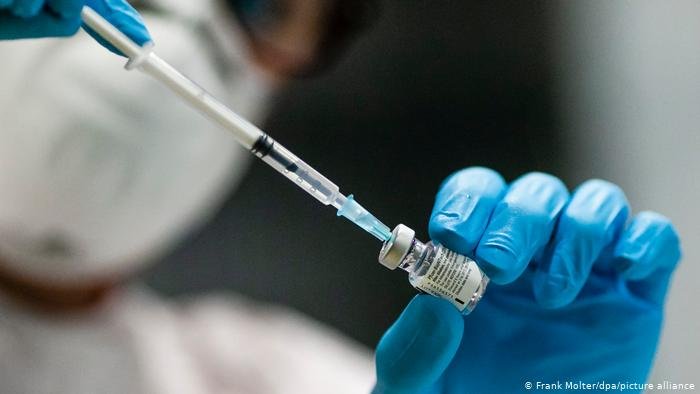 Astăzi va fi vaccinată în România persoana cu numărul 1.000.000