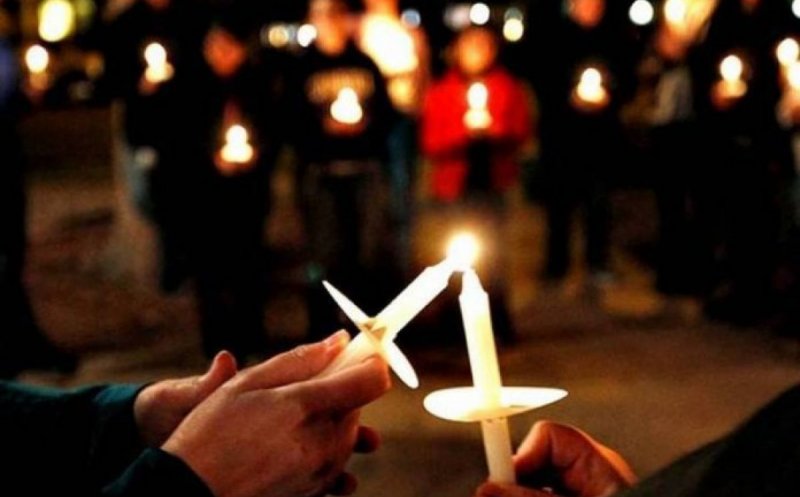 „Cu toate riscurile în faţa întunericului, noi vom merge să luăm Lumina.” AUR vrea ridicarea restricțiilor în noaptea de Înviere