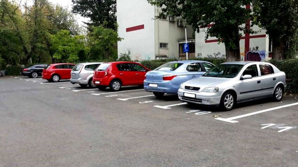 Un clujean a făcut un top al celor mai inedite replici date de șoferii care parchează pe locul altuia. Vă sună familiar?