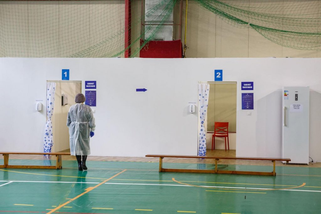 Se pregătește etapa de vaccinare a populației generale. Apar noi centre de imunizare